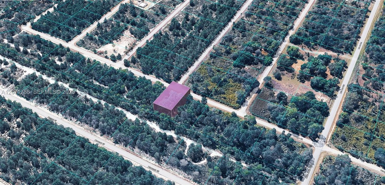 На продажу: $10,900 (0.24 acres)