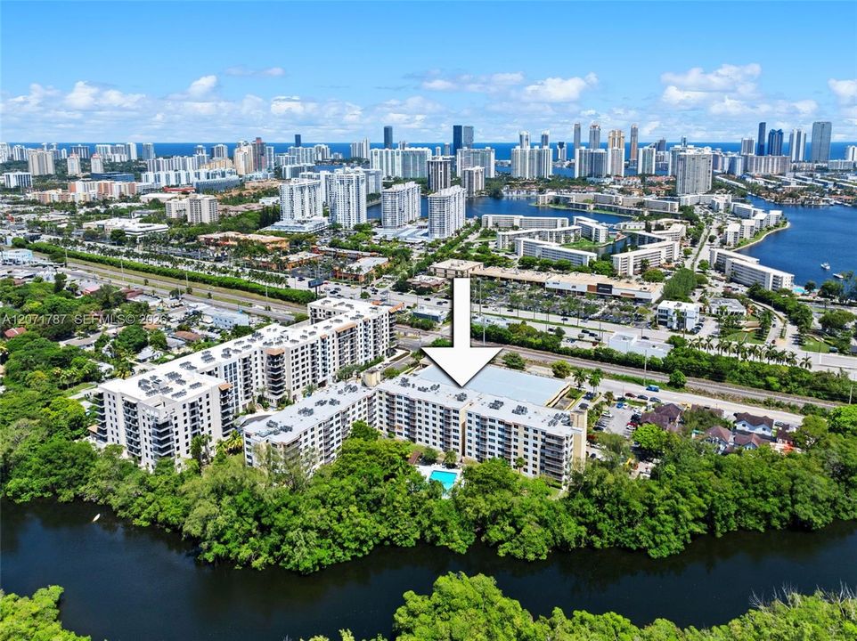 待售: $235,000 (2 贝兹, 2 浴室, 1213 平方英尺)