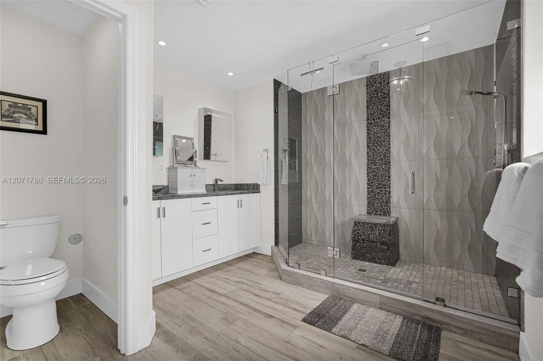 For Sale: $1,570,000 (4 beds, 3 baths, 2156 Square Feet)