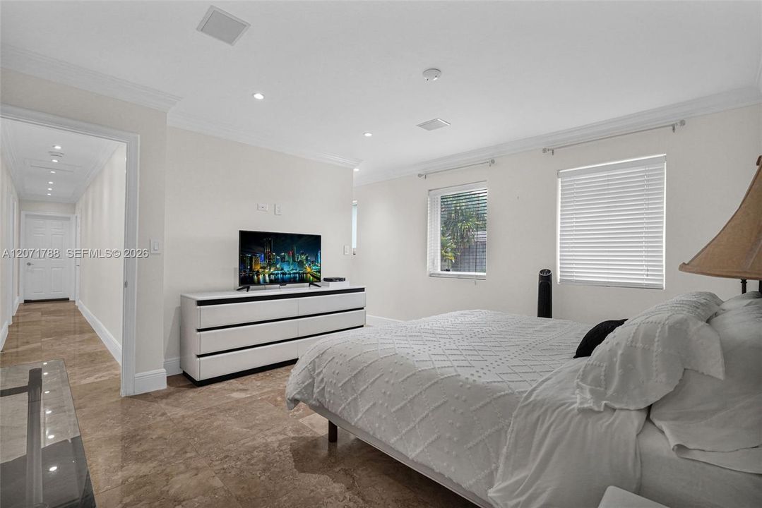 For Sale: $1,570,000 (4 beds, 3 baths, 2156 Square Feet)