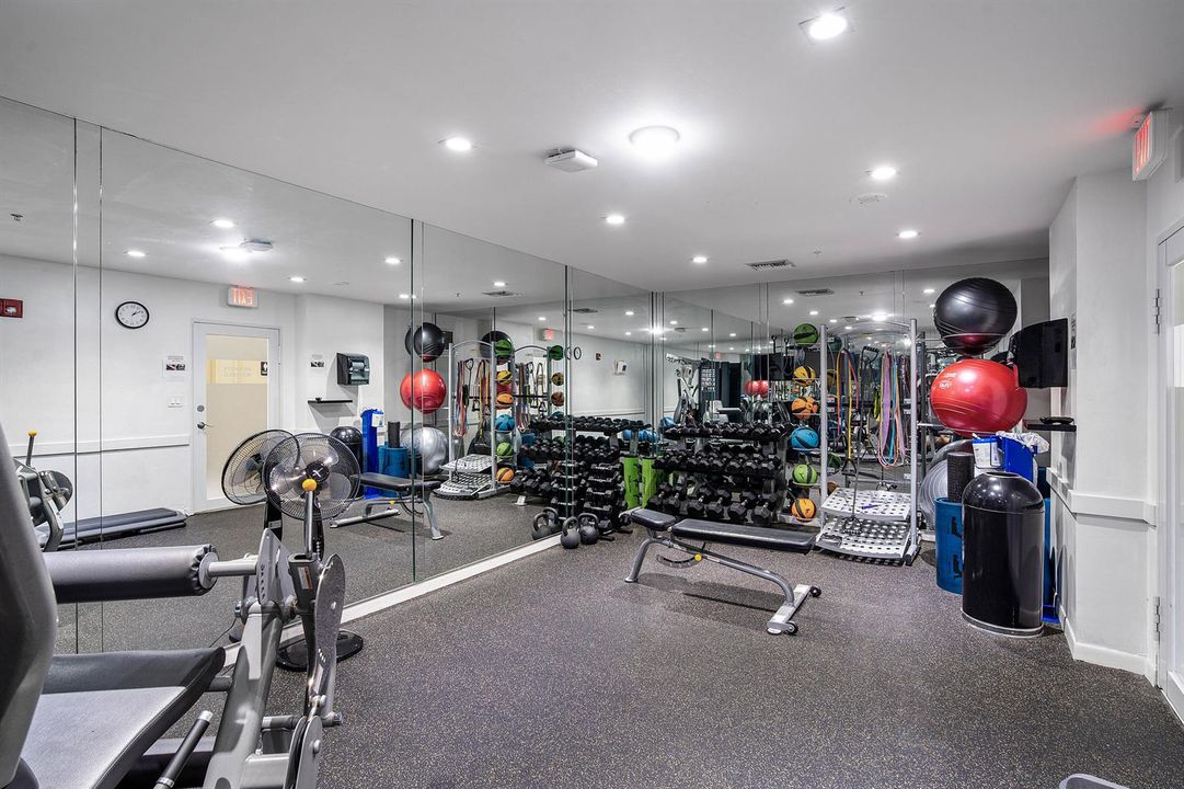 039-3912SouthOceanBoulevard-1501-Highlan