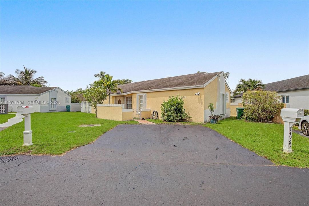 For Sale: $549,000 (3 beds, 2 baths, 1322 Square Feet)