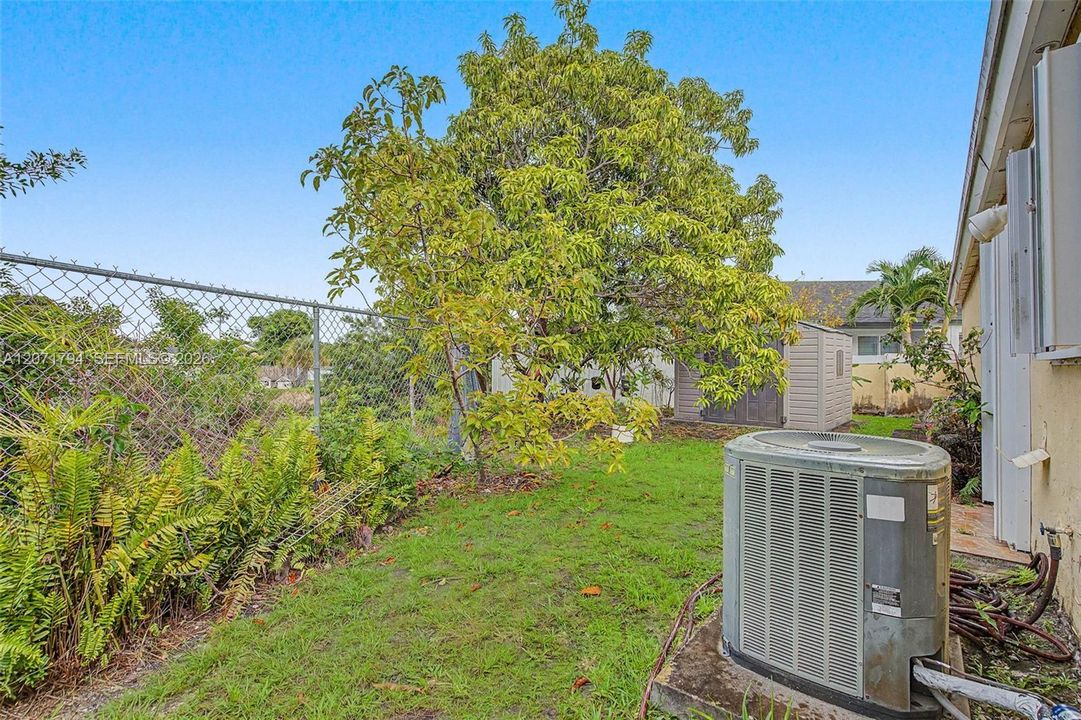 For Sale: $549,000 (3 beds, 2 baths, 1322 Square Feet)