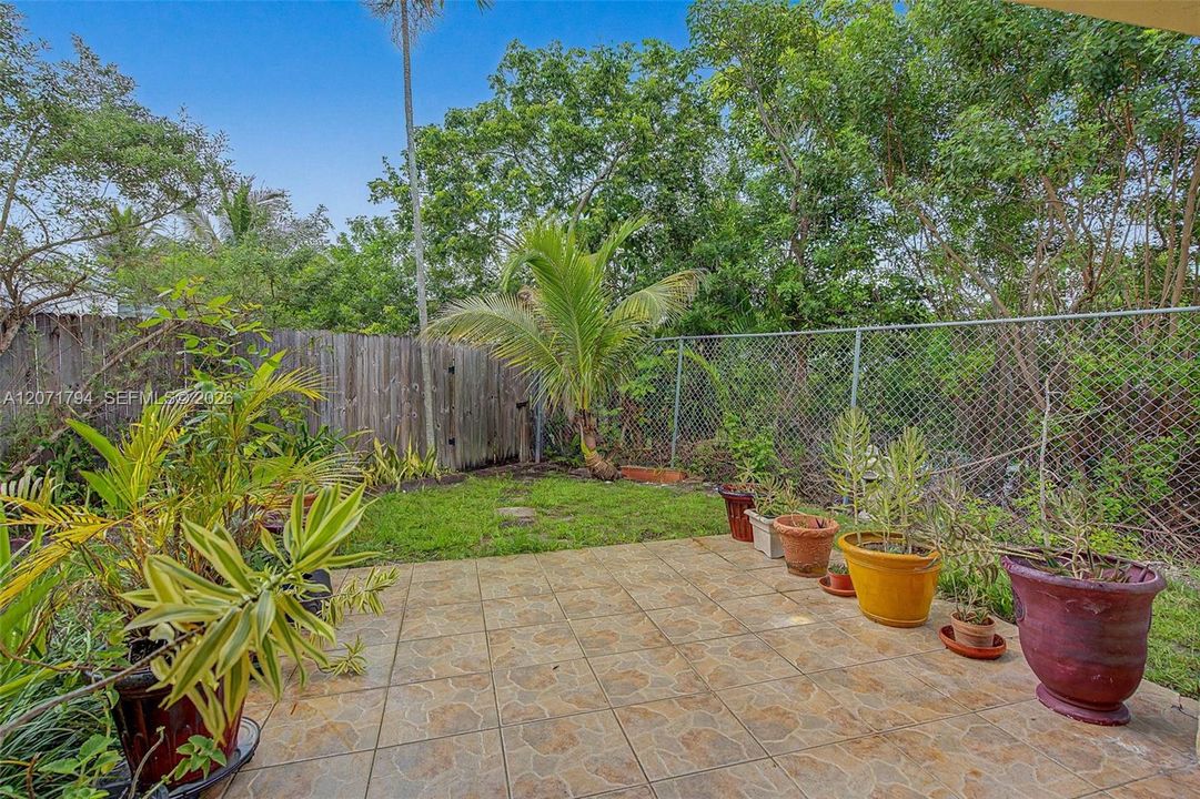 For Sale: $549,000 (3 beds, 2 baths, 1322 Square Feet)