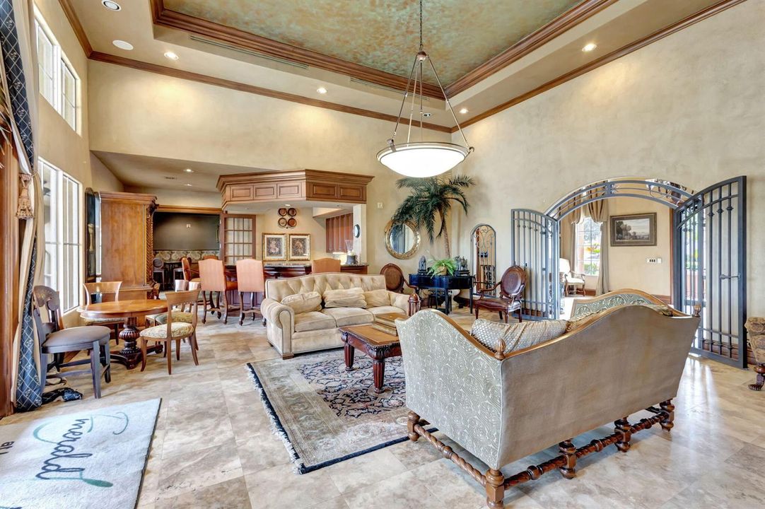 Clubhouse main area2
