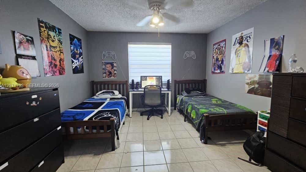 For Sale: $179,900 (2 beds, 2 baths, 1250 Square Feet)