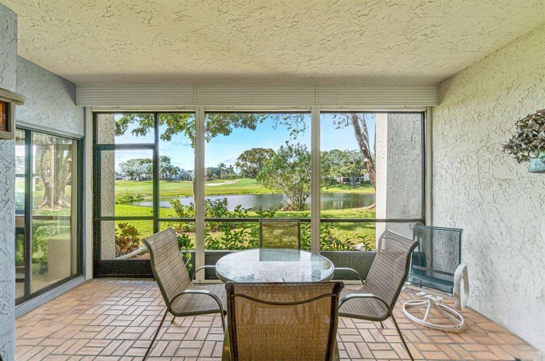 Lanai Overlooking Lake & Golf