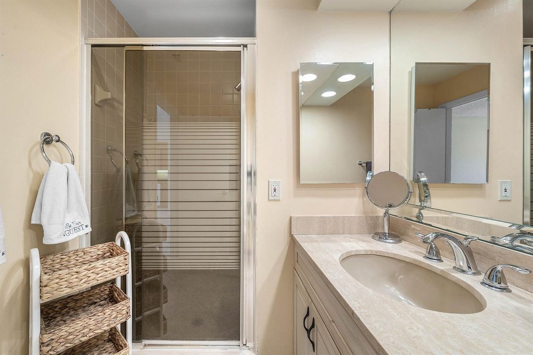 2nd Bathroom