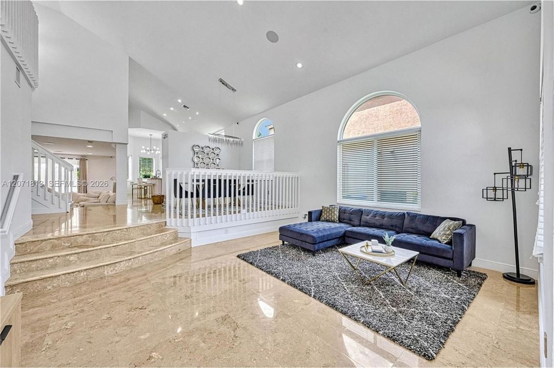 For Sale: $950,000 (5 beds, 3 baths, 3113 Square Feet)