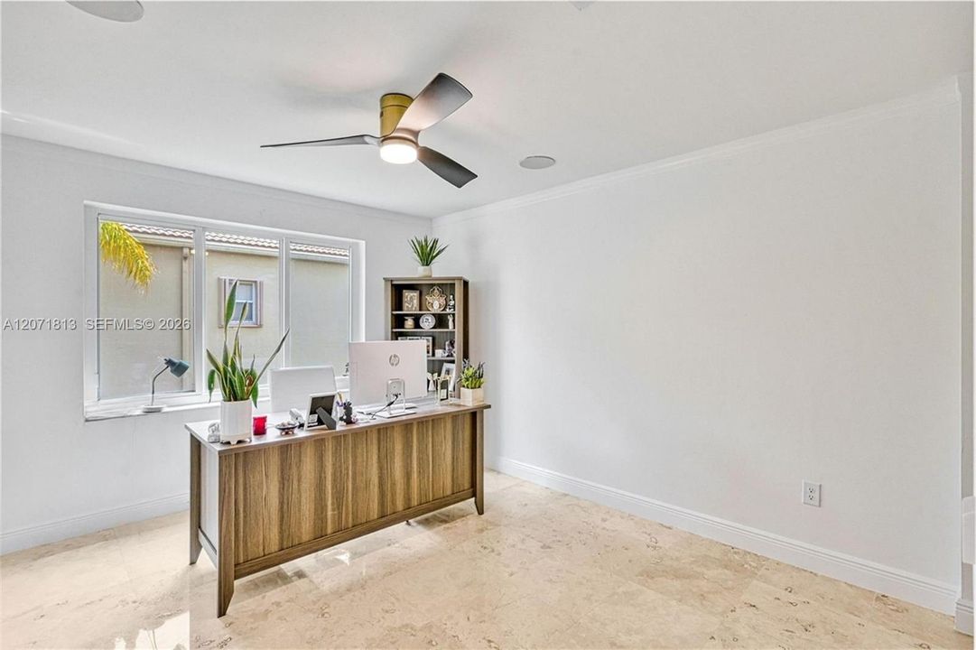 For Sale: $950,000 (5 beds, 3 baths, 3113 Square Feet)