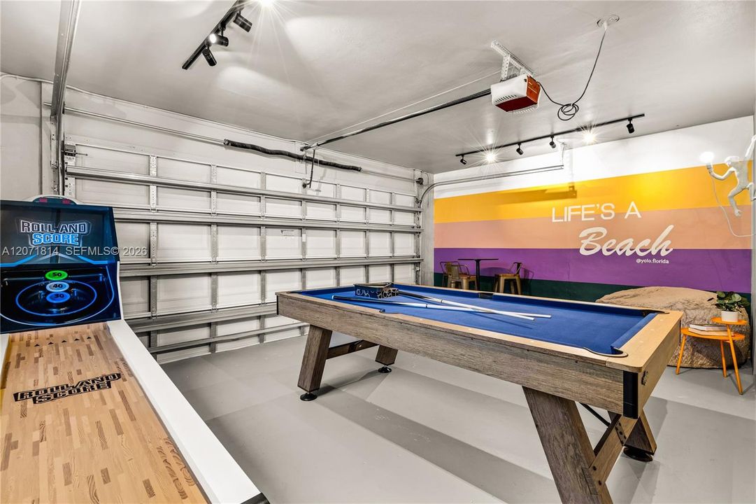 For Rent: $5,550 (4 beds, 2 baths, 2202 Square Feet)