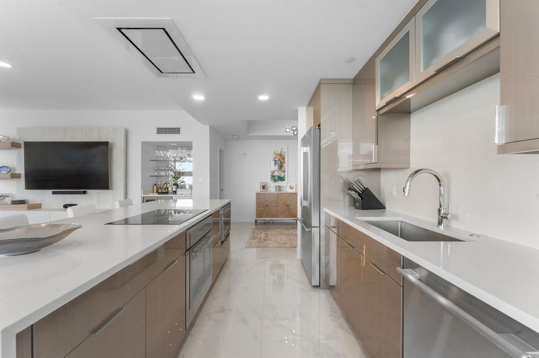 006-5280NorthOceanDrive-16E-RivieraBeach