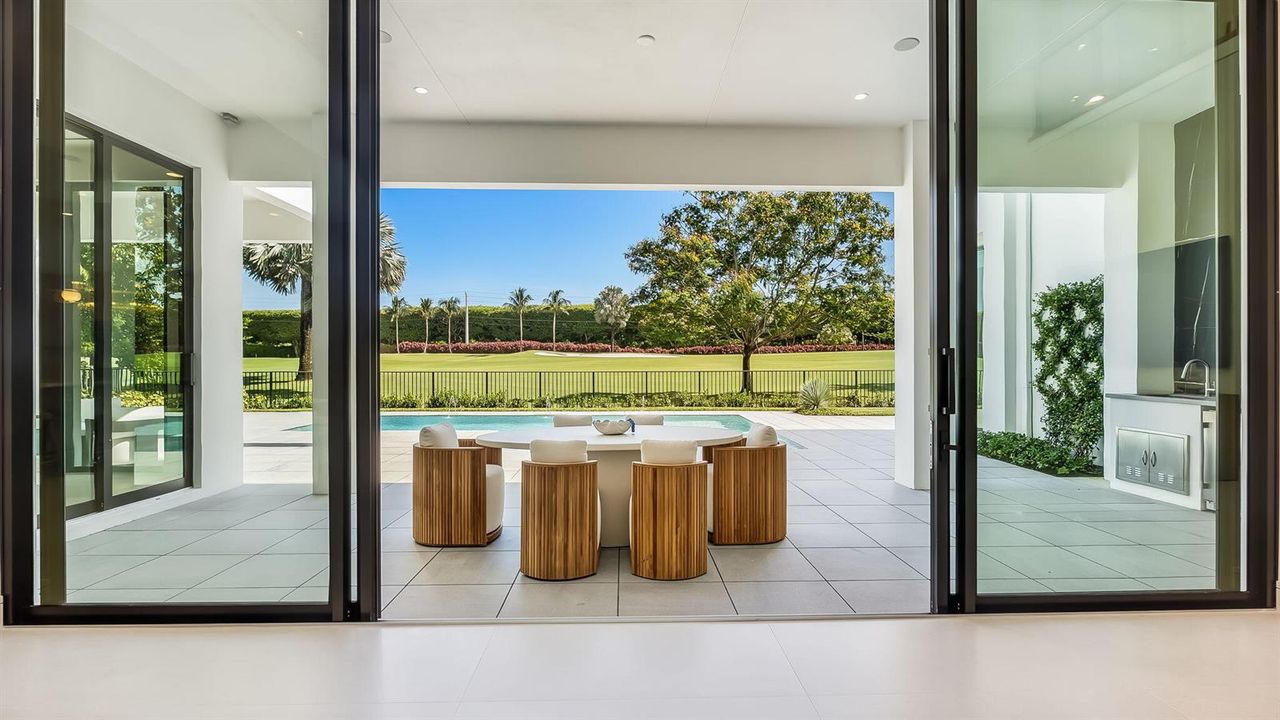 Indoor/Outdoor Living
