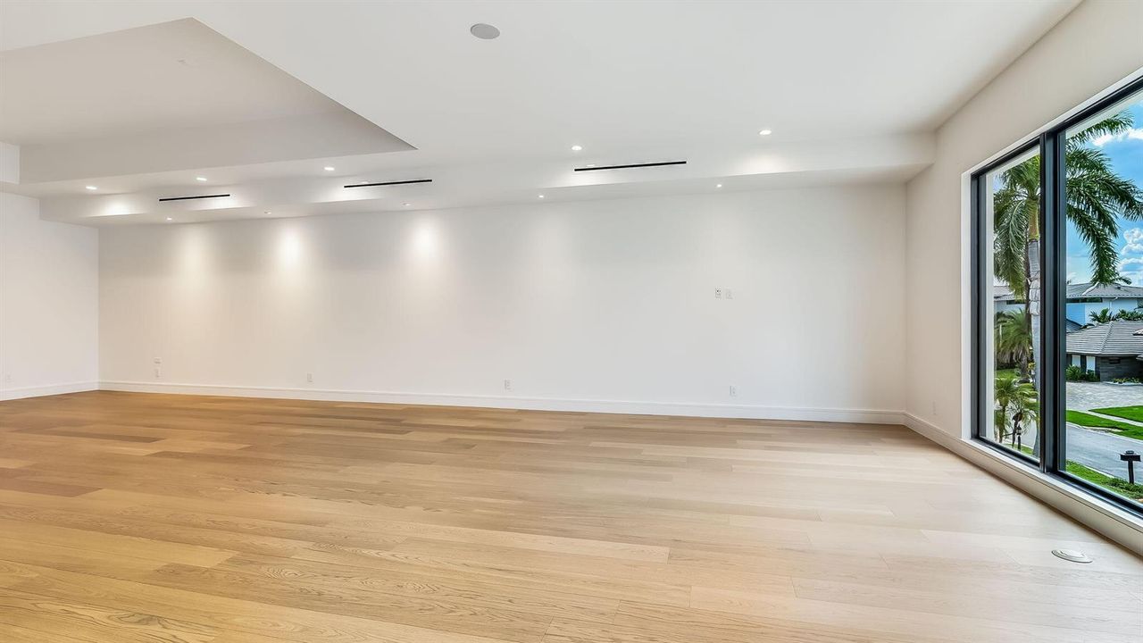 Club Room/Home Theater/Golf Simulator