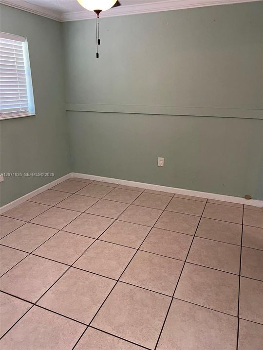 For Rent: $1,900 (1 beds, 1 baths, 800 Square Feet)