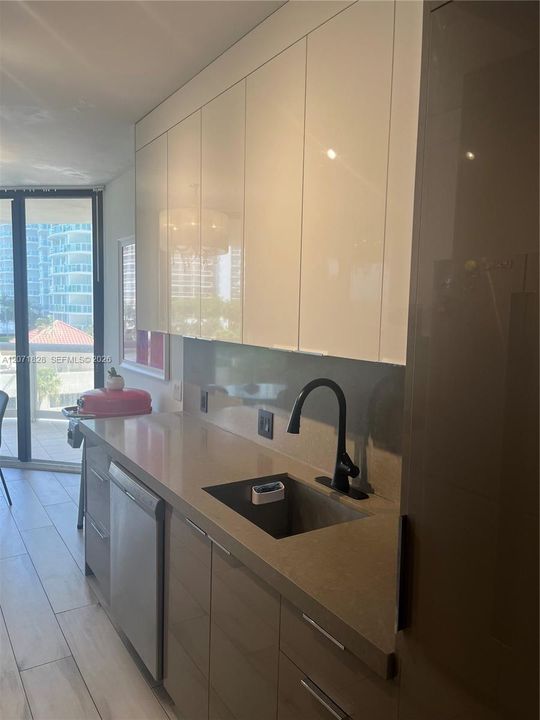 En Venta: $529,000 (2 camas, 2 baños, 1622 Pies cuadrados)