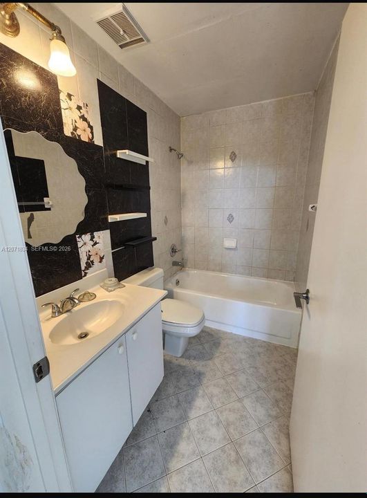 For Rent: $1,675 (1 beds, 1 baths, 570 Square Feet)