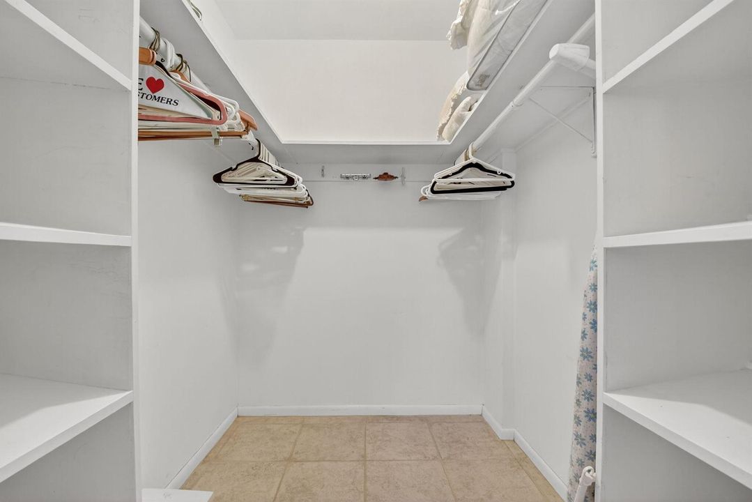 Walk In Closet