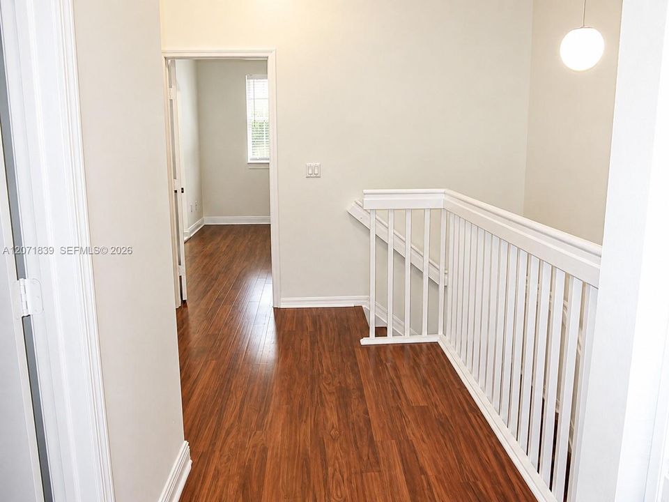 В аренду: $2,900 (3 спален, 2 ванн, 1615 Квадратных фут)