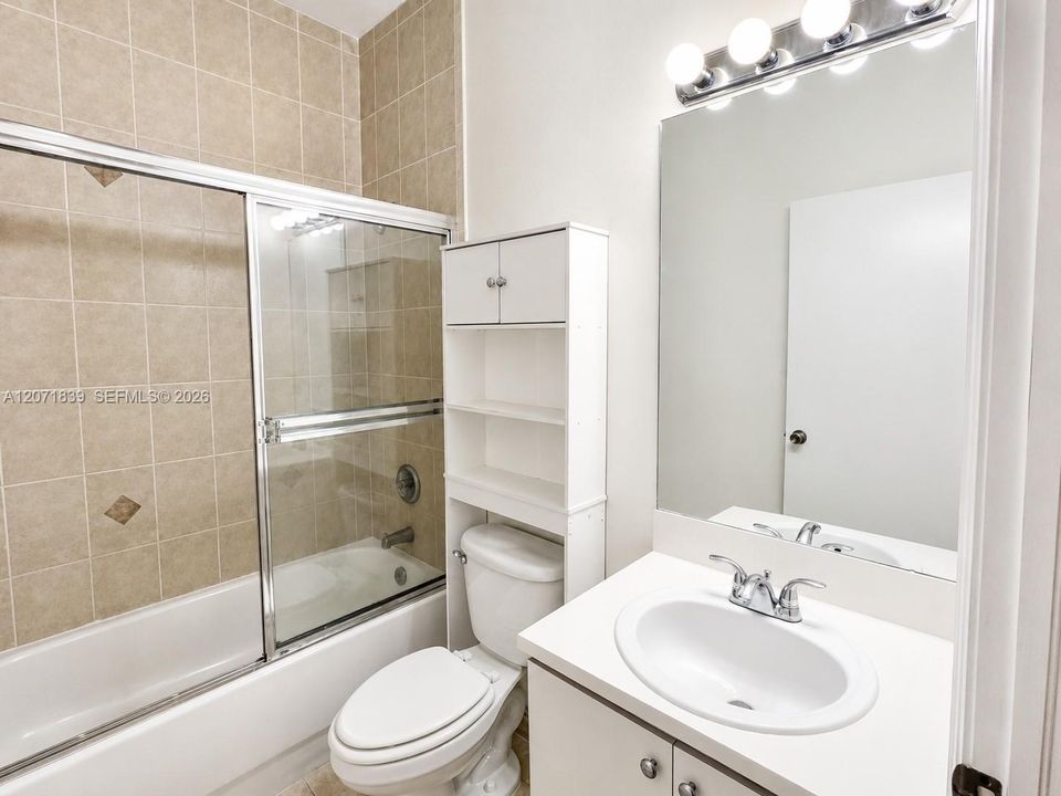 В аренду: $2,900 (3 спален, 2 ванн, 1615 Квадратных фут)