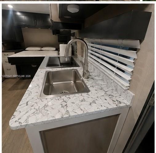 For Rent: $1,075 (0 beds, 1 baths, 300 Square Feet)