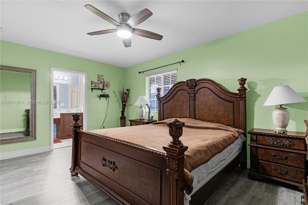 For Sale: $365,000 (3 beds, 2 baths, 1580 Square Feet)