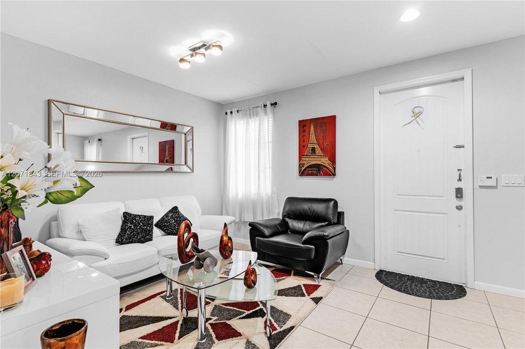 For Sale: $365,000 (3 beds, 2 baths, 1580 Square Feet)