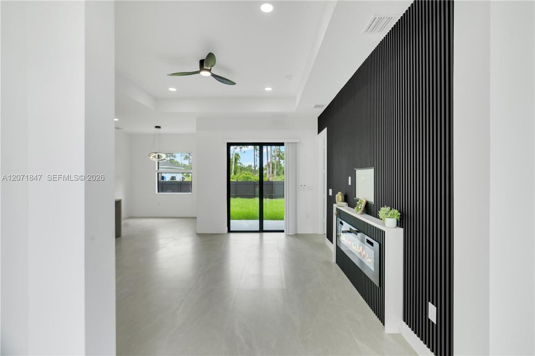 For Sale: $354,900 (4 beds, 2 baths, 1650 Square Feet)