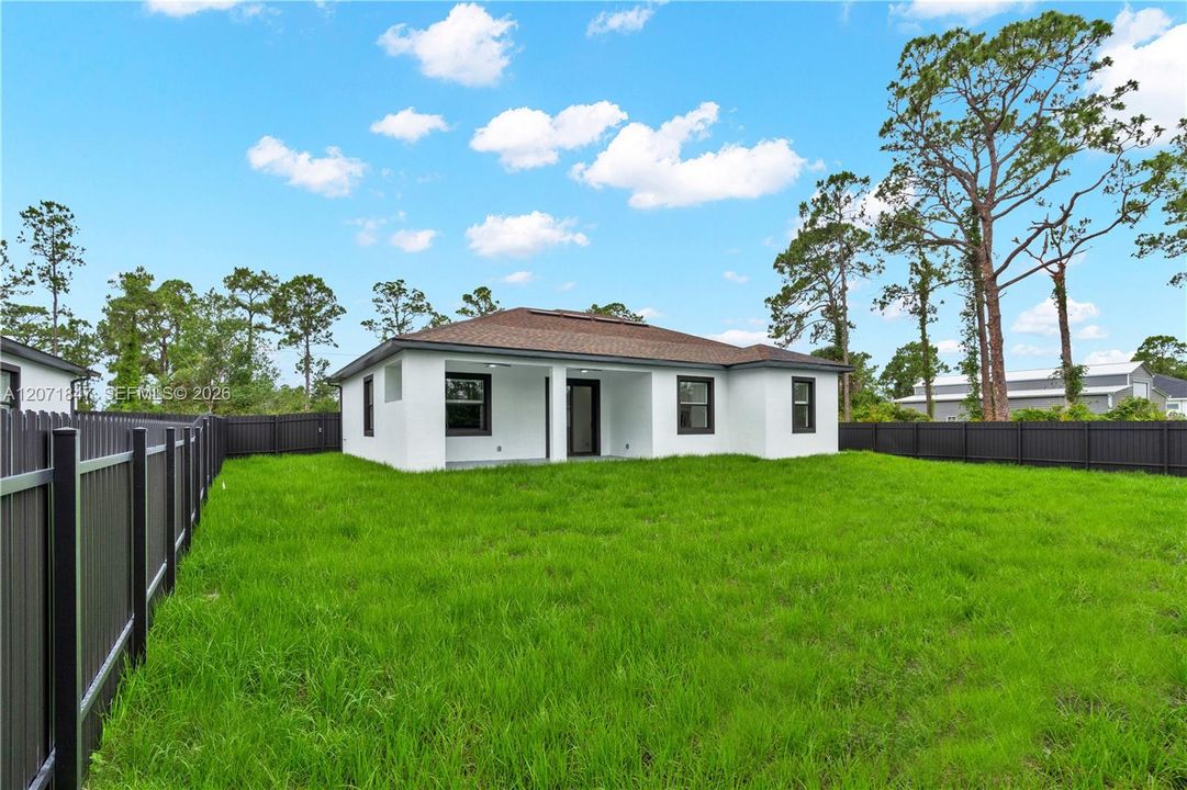 For Sale: $354,900 (4 beds, 2 baths, 1650 Square Feet)