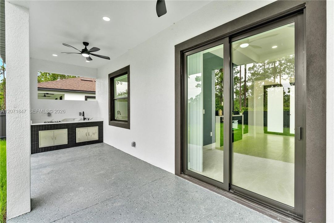 For Sale: $354,900 (4 beds, 2 baths, 1650 Square Feet)