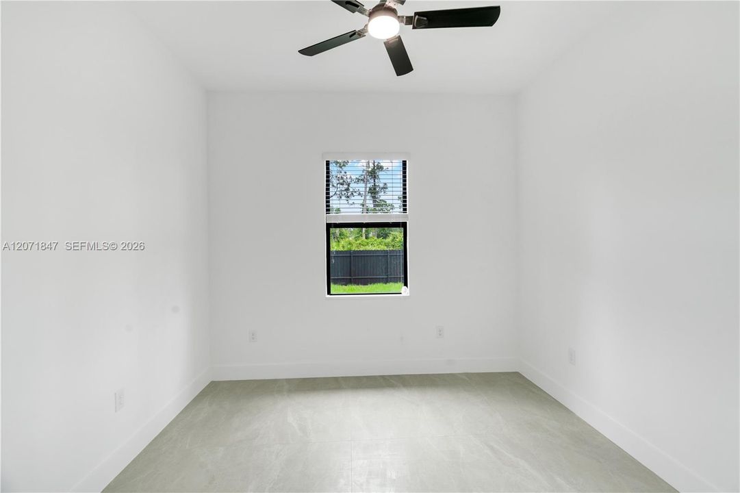 For Sale: $354,900 (4 beds, 2 baths, 1650 Square Feet)