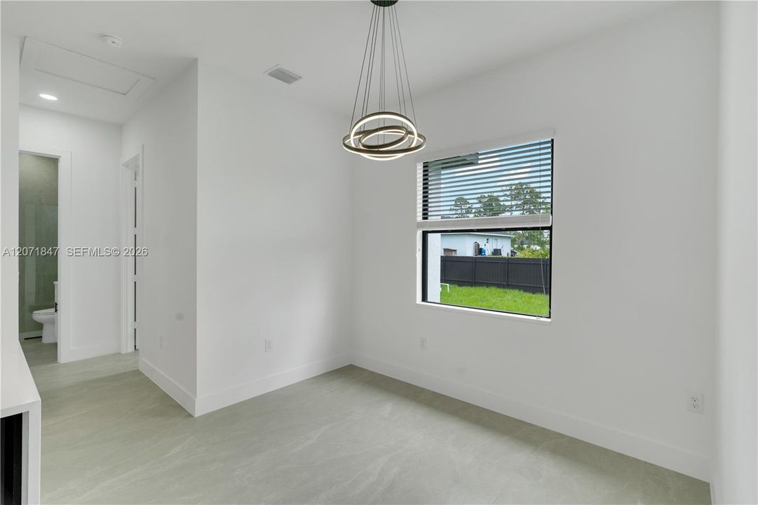 For Sale: $354,900 (4 beds, 2 baths, 1650 Square Feet)