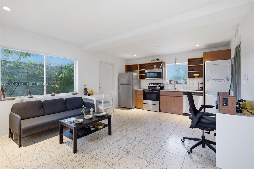 For Rent: $1,900 (1 beds, 1 baths, 505 Square Feet)