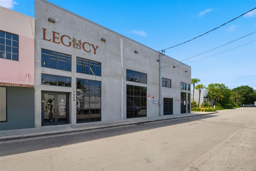 For Rent: $1,900 (1 beds, 1 baths, 505 Square Feet)