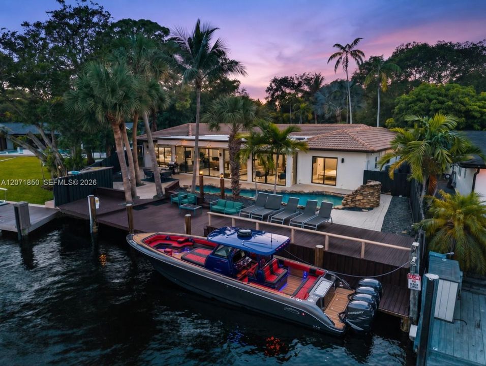 For Sale: $3,250,000 (4 beds, 3 baths, 3158 Square Feet)