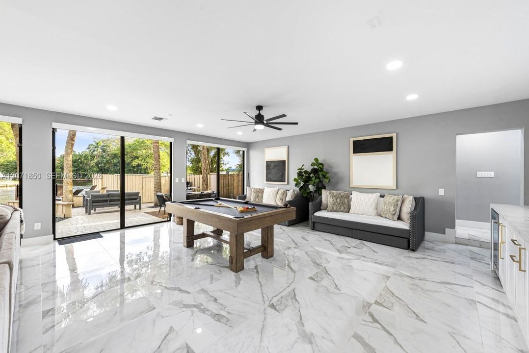 For Sale: $3,250,000 (4 beds, 3 baths, 3158 Square Feet)