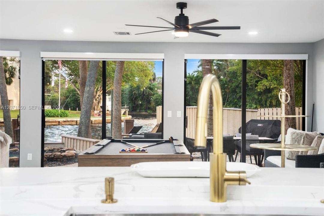 For Sale: $3,250,000 (4 beds, 3 baths, 3158 Square Feet)