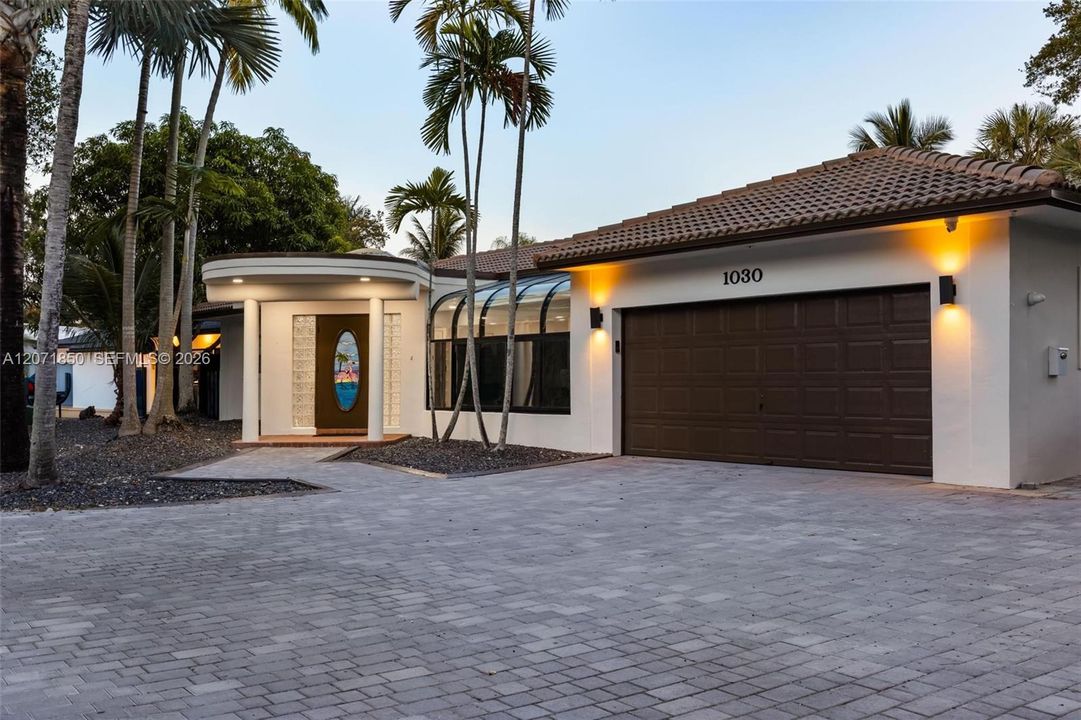 For Sale: $3,250,000 (4 beds, 3 baths, 3158 Square Feet)