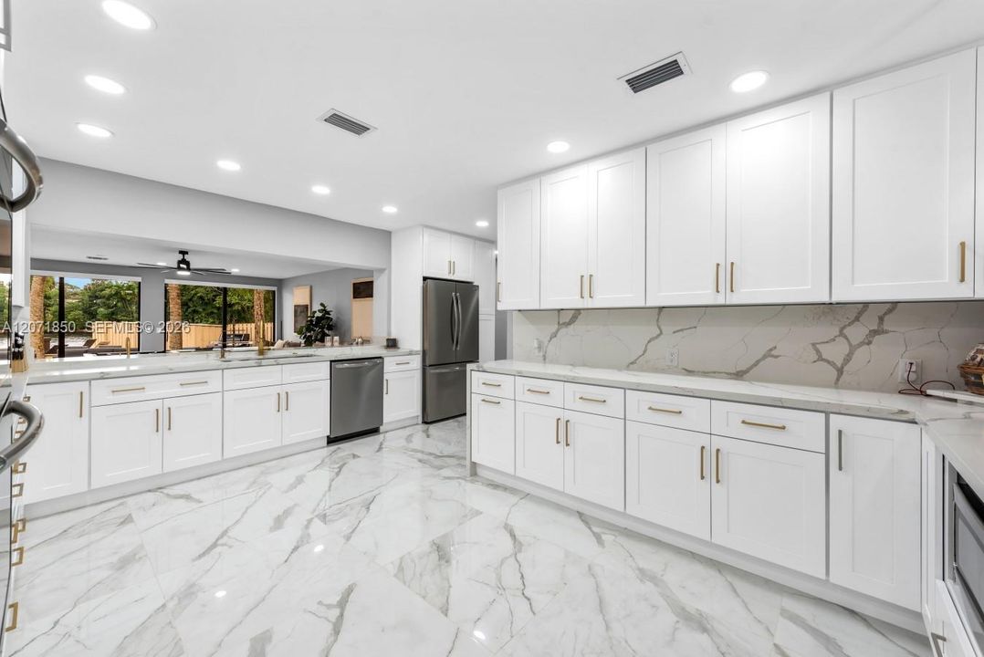For Sale: $3,250,000 (4 beds, 3 baths, 3158 Square Feet)