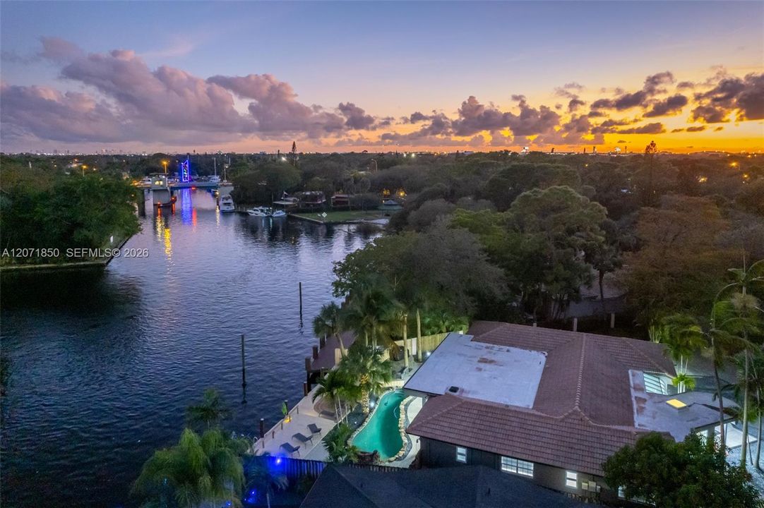For Sale: $3,250,000 (4 beds, 3 baths, 3158 Square Feet)