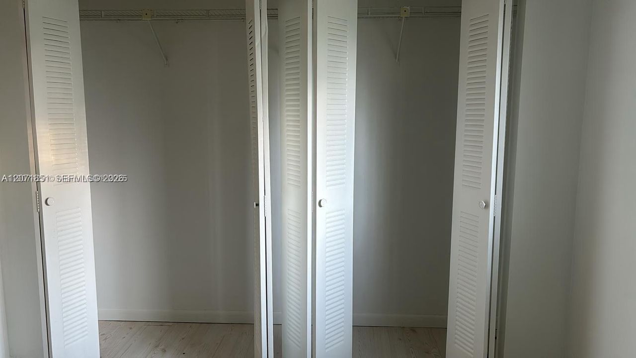 For Rent: $2,450 (2 beds, 2 baths, 1154 Square Feet)