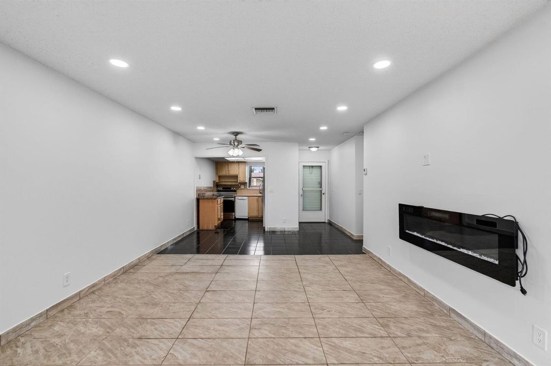 VIRTUAL STAGING Dining Room