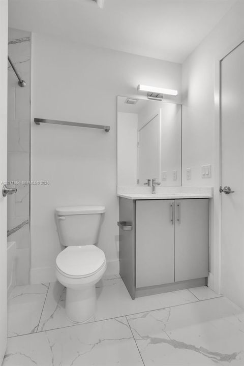 For Rent: $3,100 (2 beds, 2 baths, 971 Square Feet)