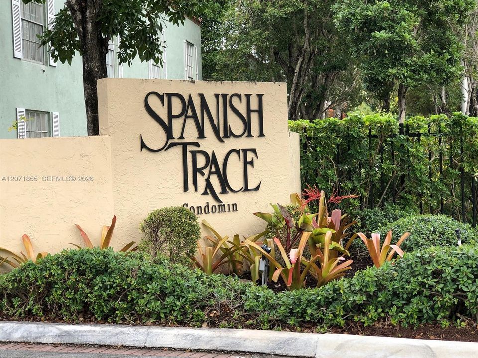 For Rent: $1,800 (1 beds, 1 baths, 709 Square Feet)