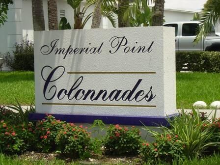 Imperial Point Colonnades Exterior Sign