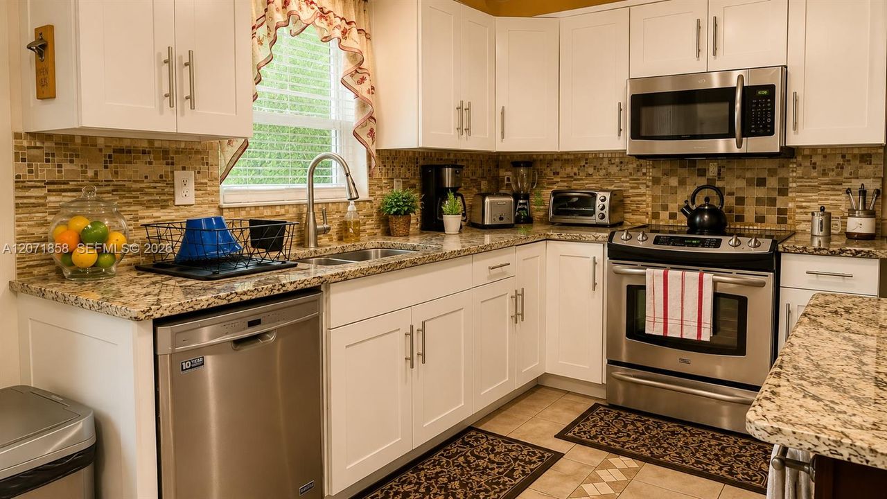 For Sale: $511,000 (4 beds, 2 baths, 1819 Square Feet)
