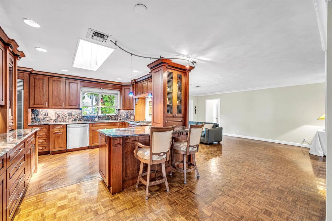 1200 ORANGE ISLE-27