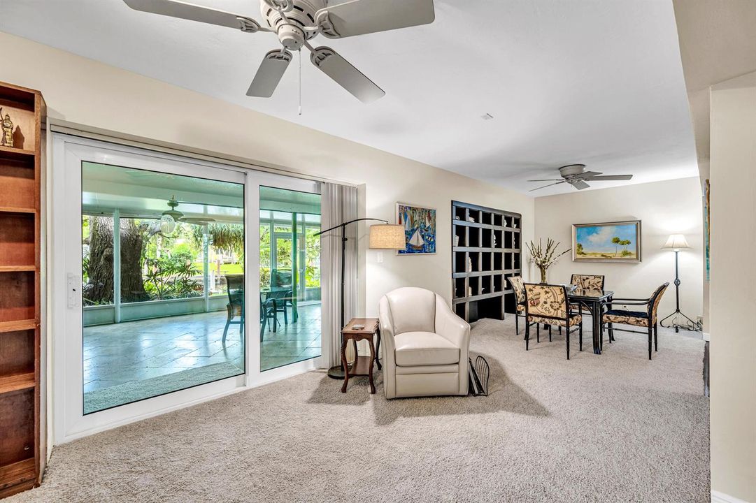 1200 ORANGE ISLE-11