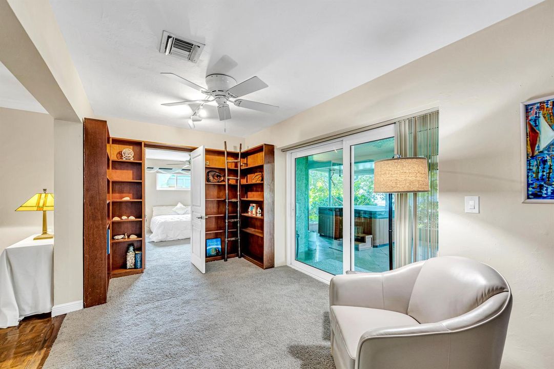 1200 ORANGE ISLE-42