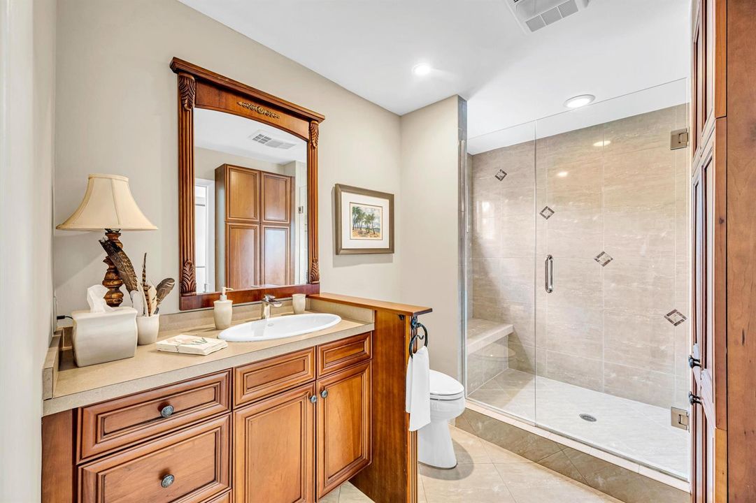 1200 ORANGE ISLE-38